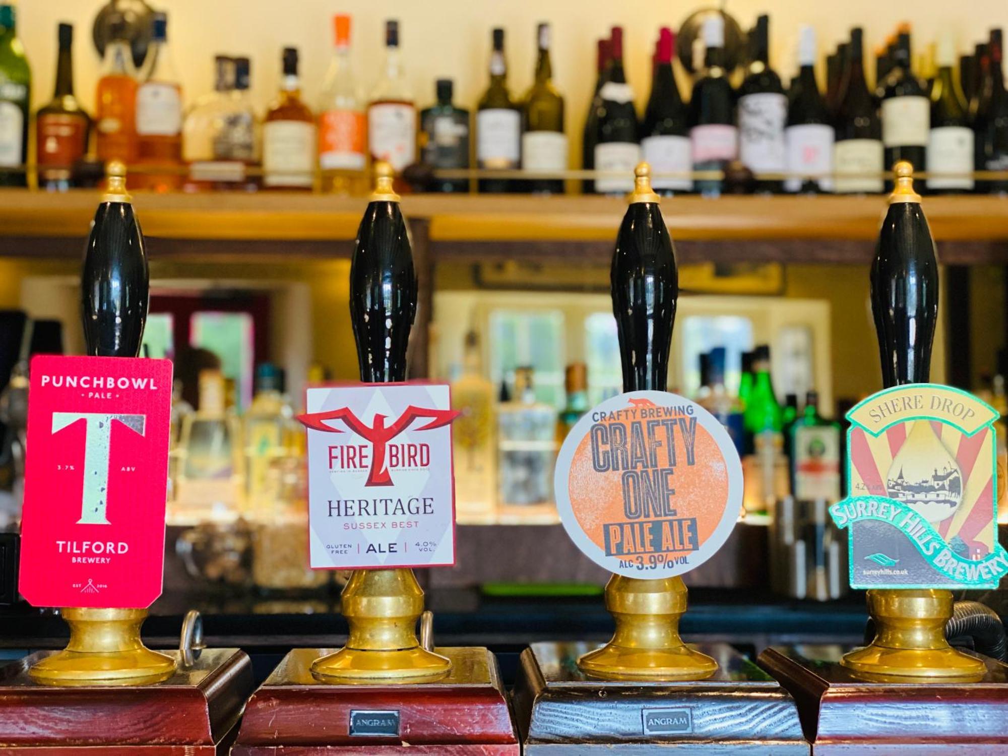 The Merry Harriers Pub Hambledon  Extérieur photo